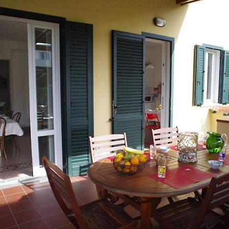 Villa Flores A Mondello By Wonderful Italy Eksteriør billede